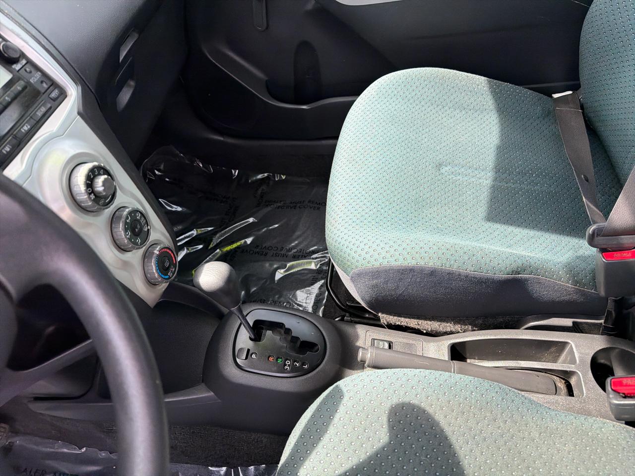 Toyota Yaris 3-Door Liftback 2007