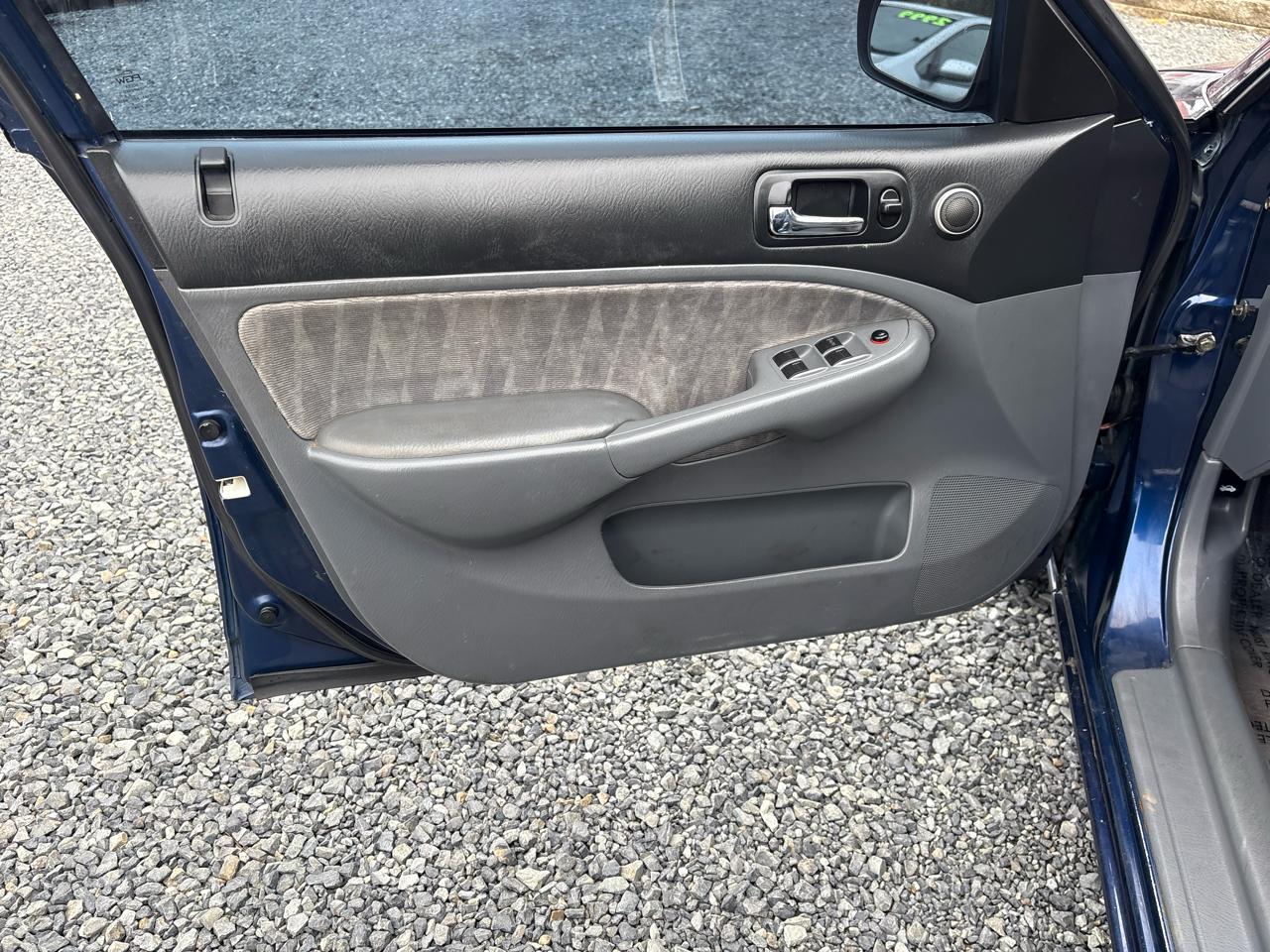 Honda Civic LX Sedan AT 2004