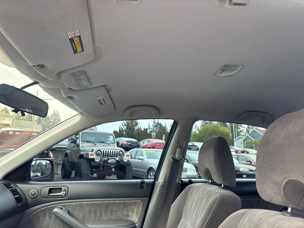 Honda Civic LX Sedan AT 2004