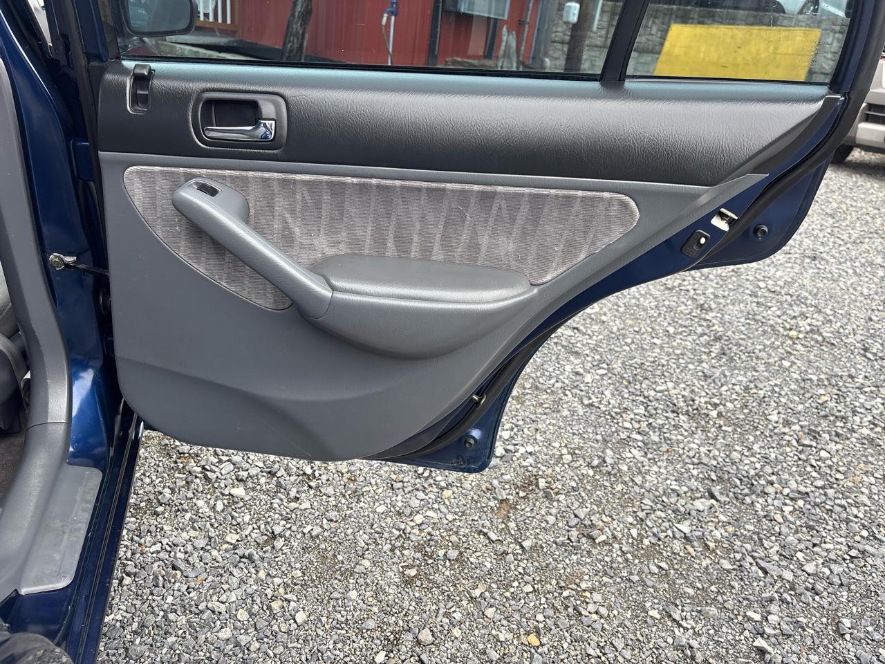 Honda Civic LX Sedan AT 2004