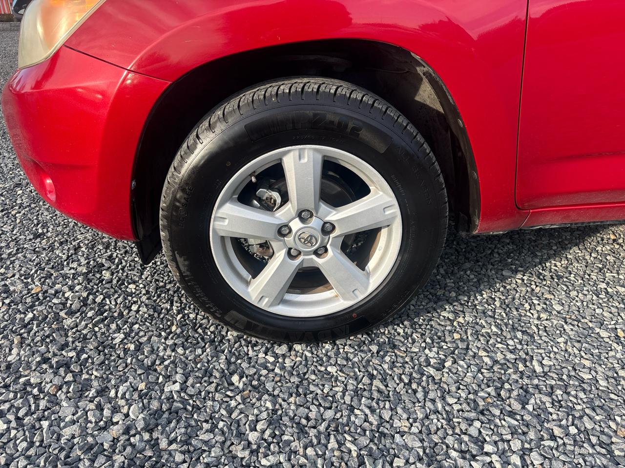 Toyota RAV4 Base I4 4WD 2007