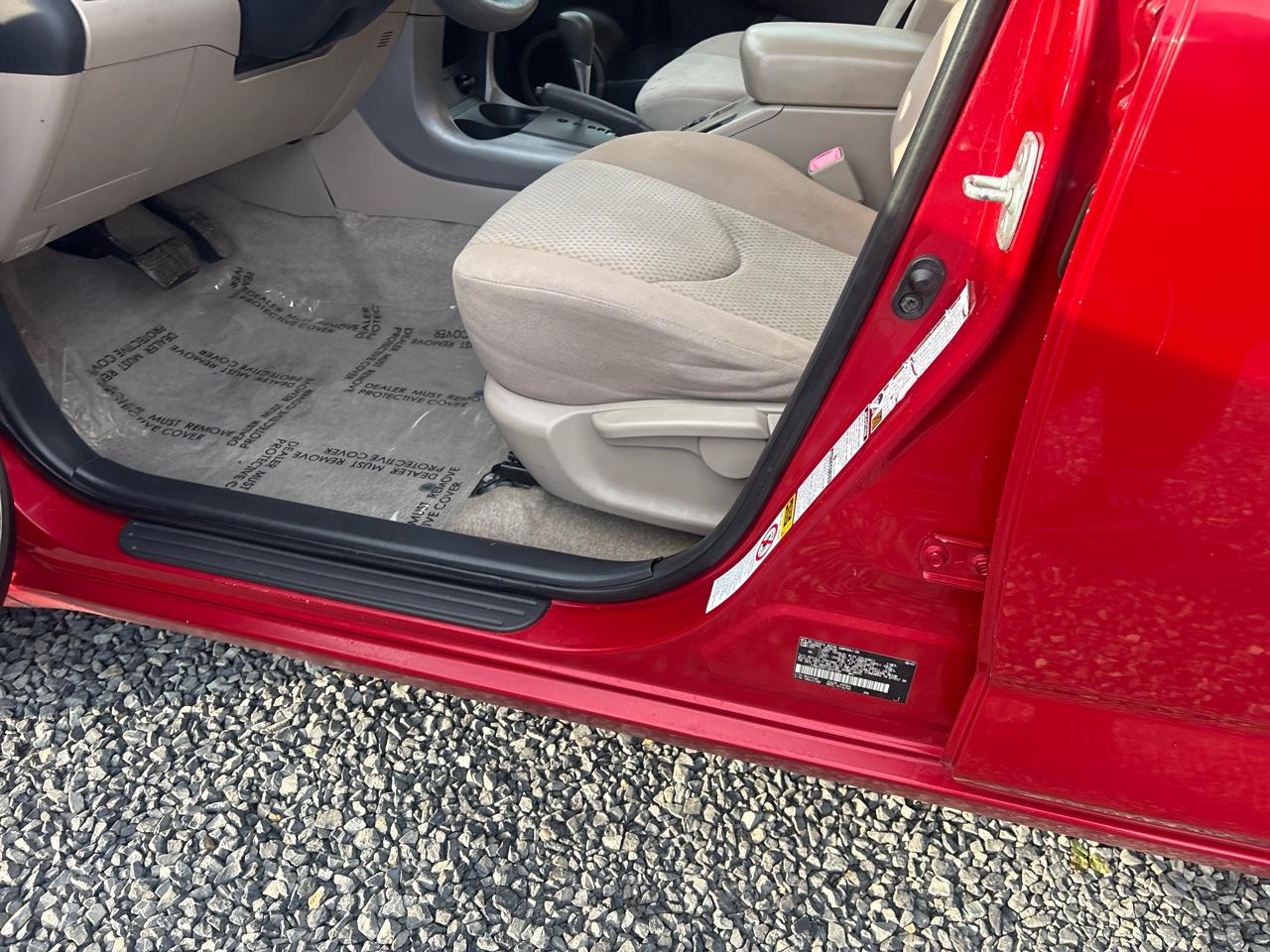 Toyota RAV4 Base I4 4WD 2007