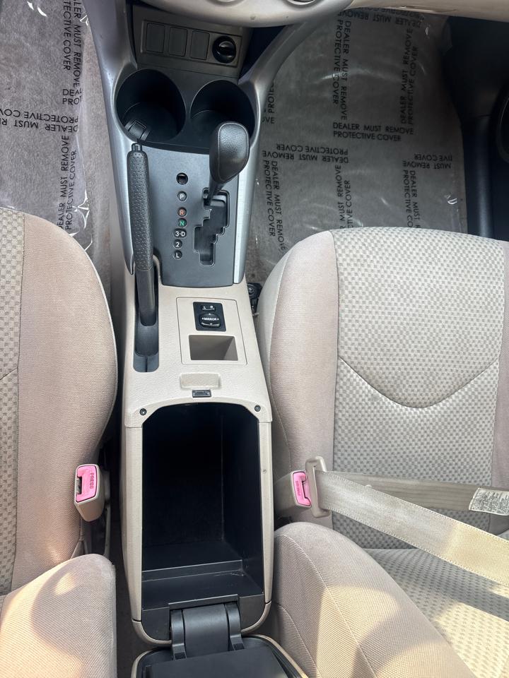 Toyota RAV4 Base I4 4WD 2007