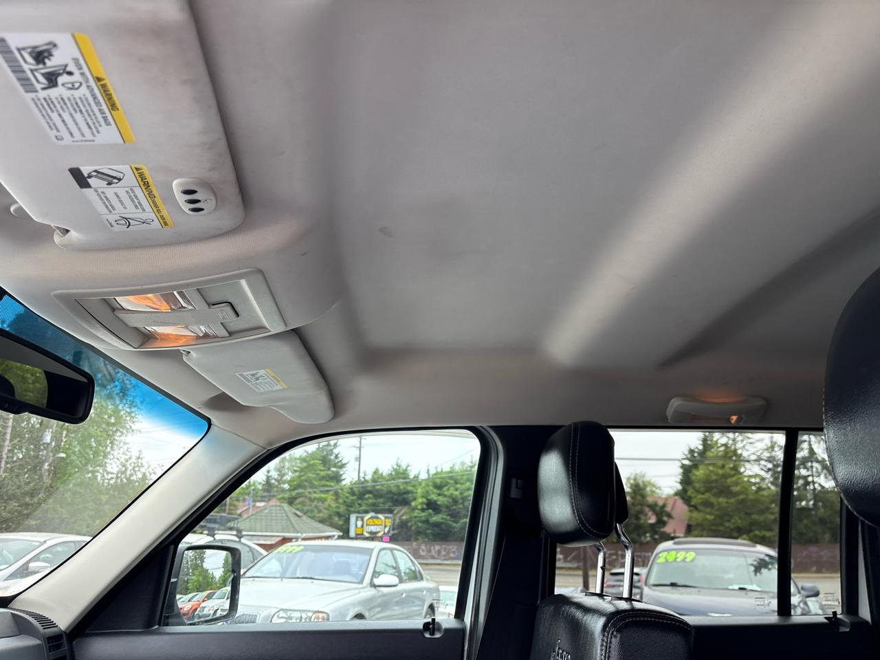 Jeep Liberty Sport 4WD 2012