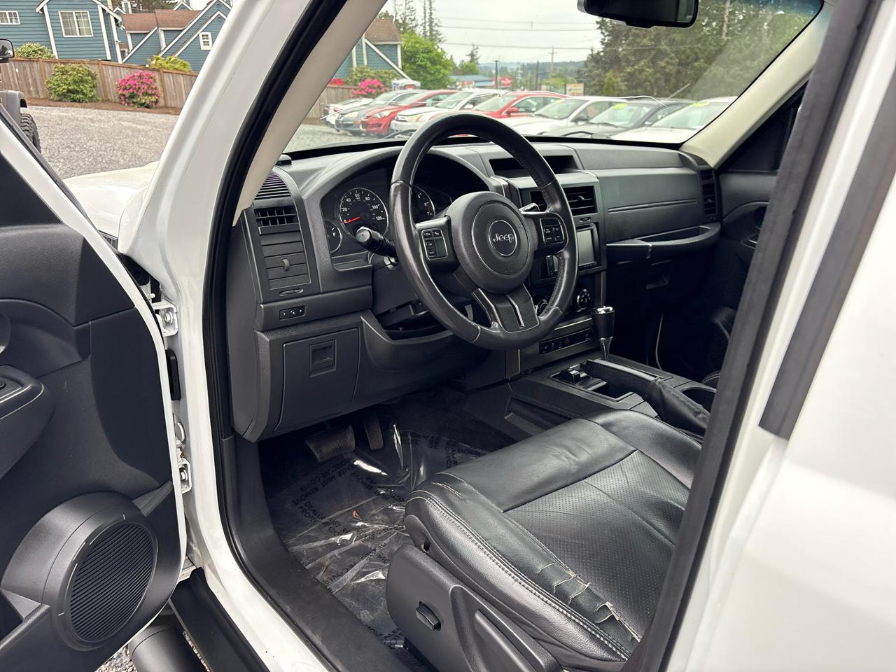 Jeep Liberty Sport 4WD 2012