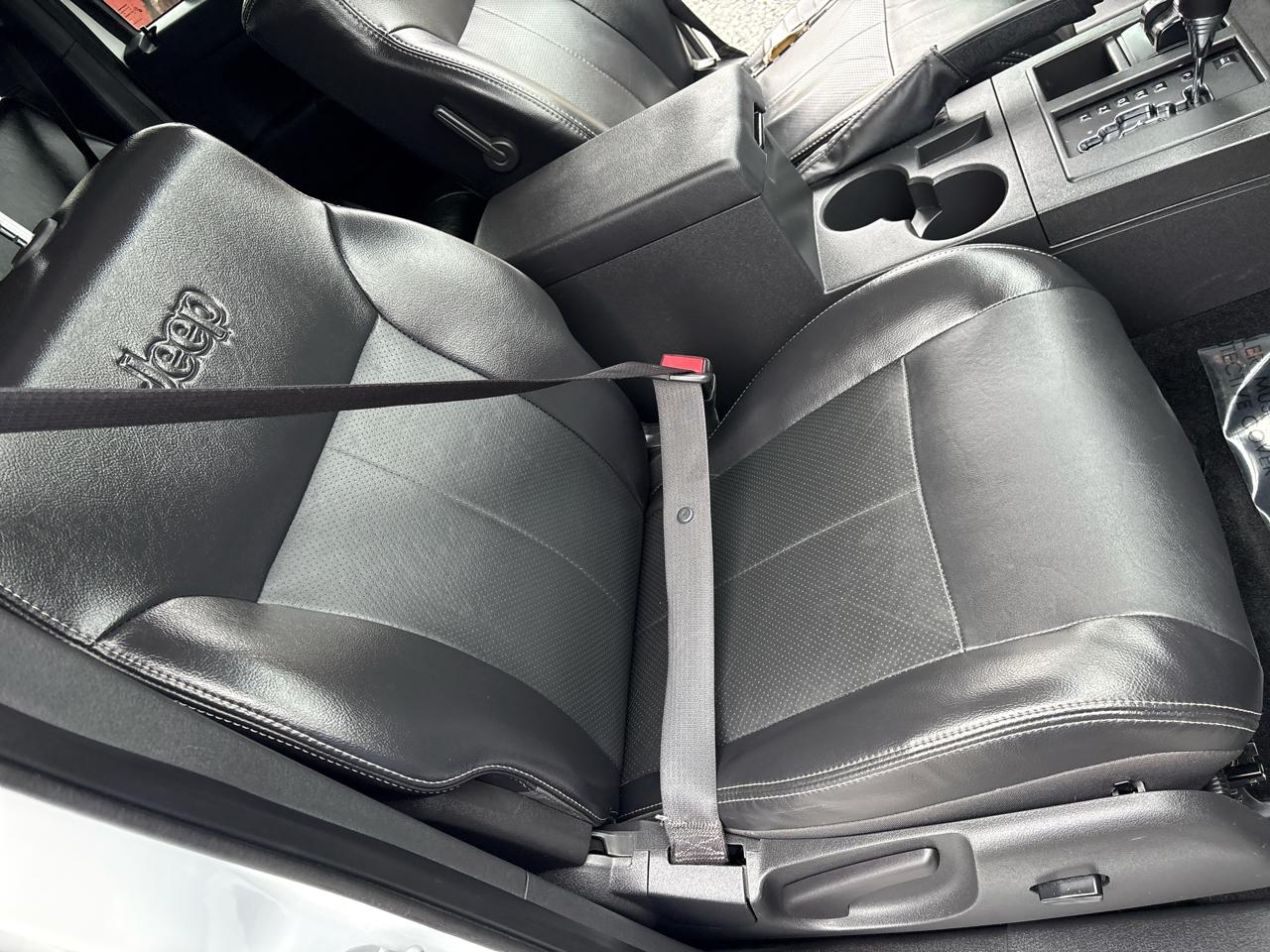 Jeep Liberty Sport 4WD 2012