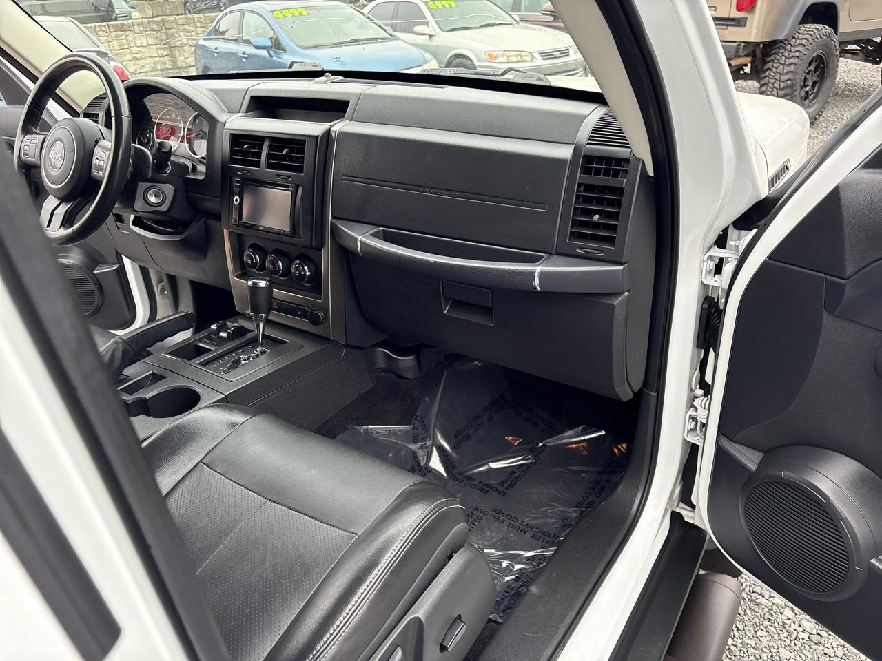 Jeep Liberty Sport 4WD 2012