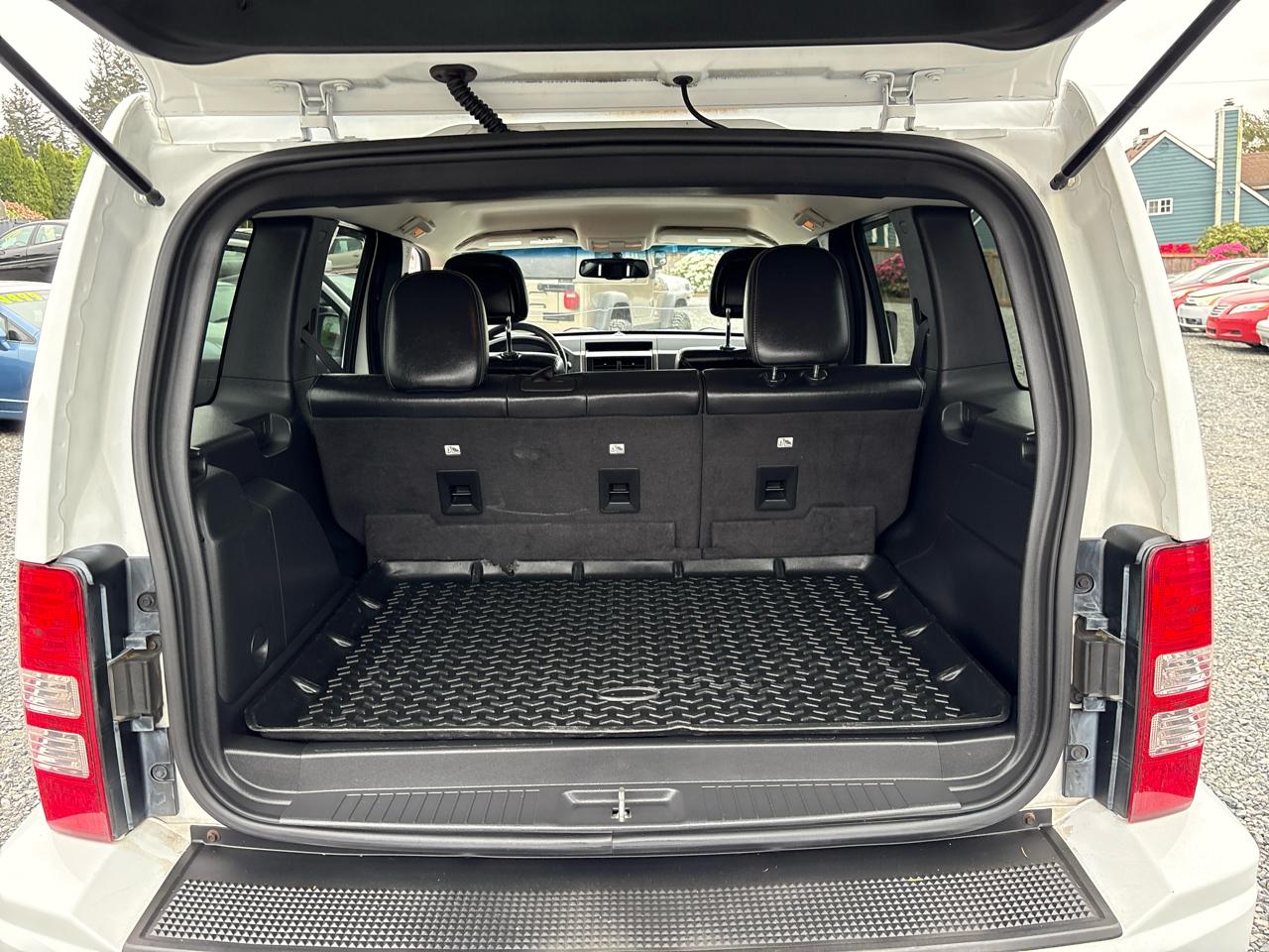 Jeep Liberty Sport 4WD 2012
