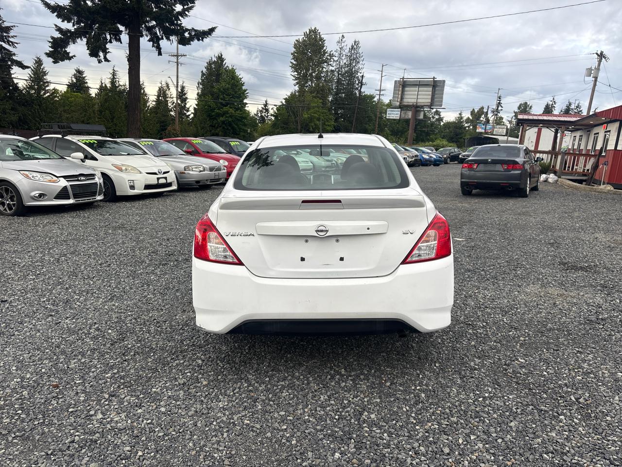 Nissan Versa 1.6 S 5M 2017