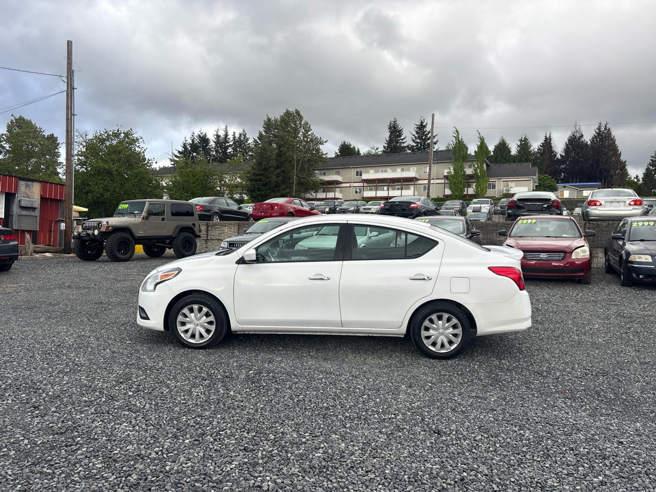 Nissan Versa 1.6 S 5M 2017