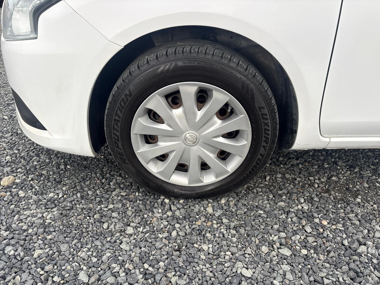 Nissan Versa 1.6 S 5M 2017