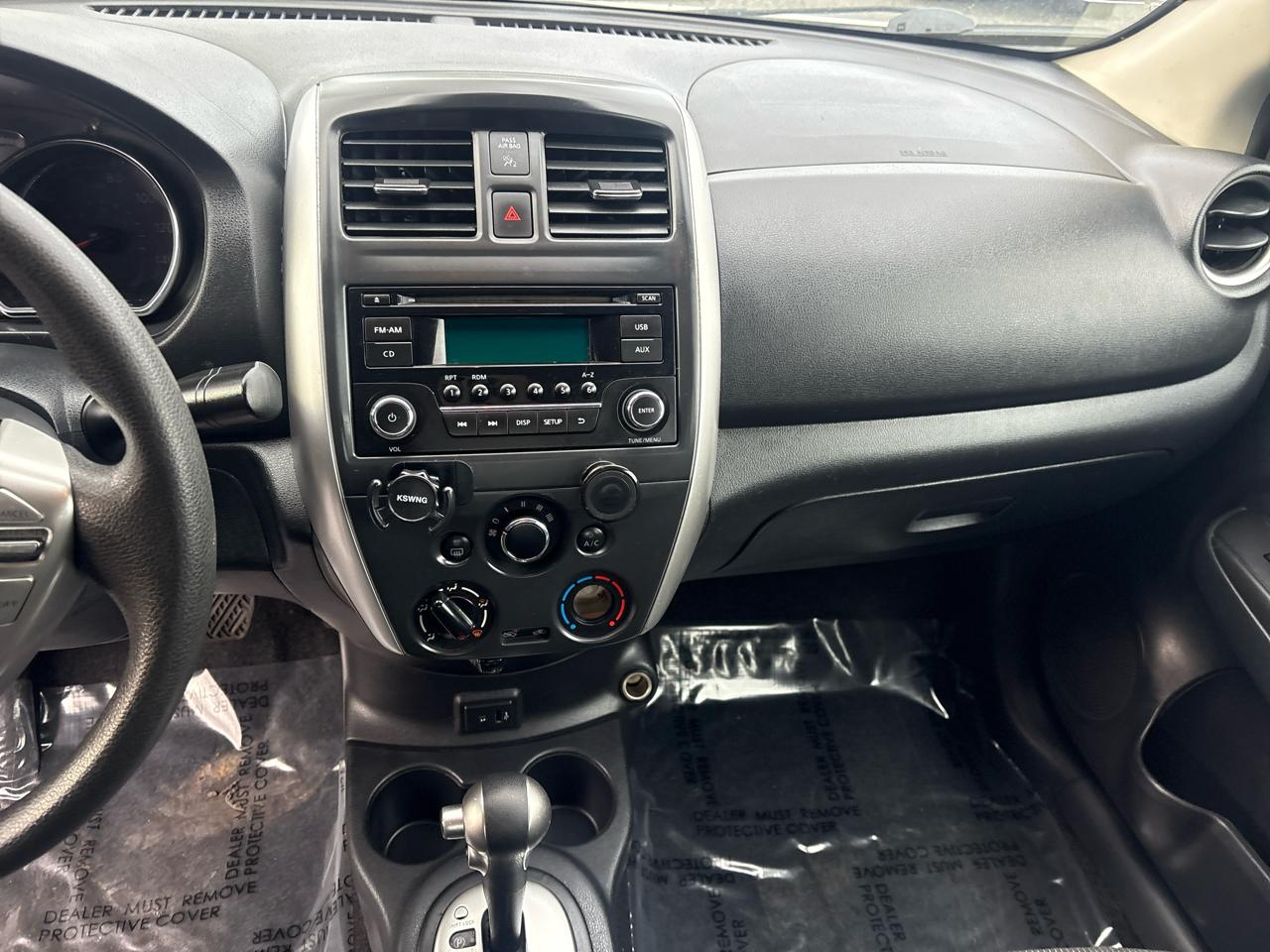 Nissan Versa 1.6 S 5M 2017