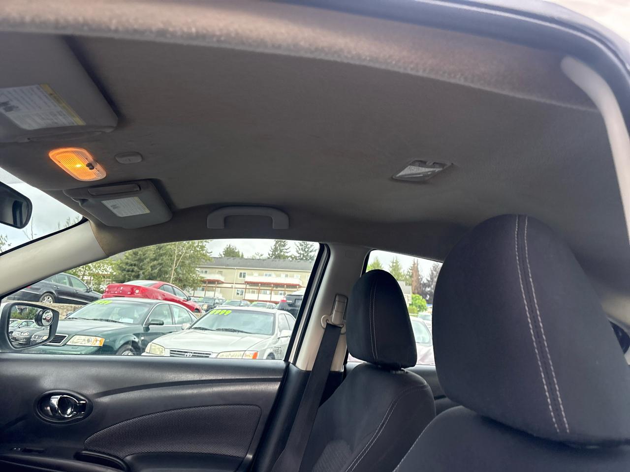Nissan Versa 1.6 S 5M 2017