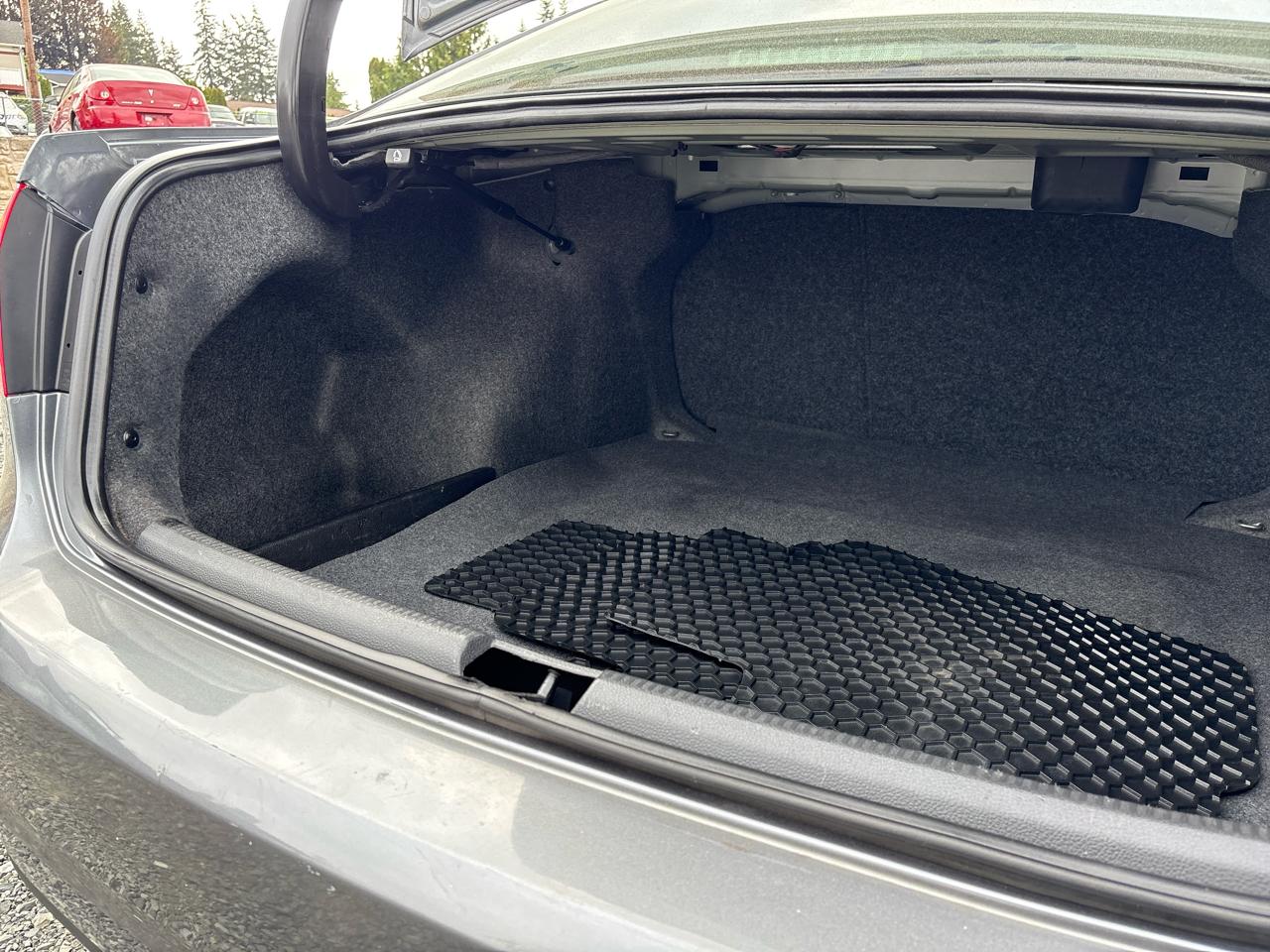 Volkswagen Passat 2.5L S W/Appearance 2012