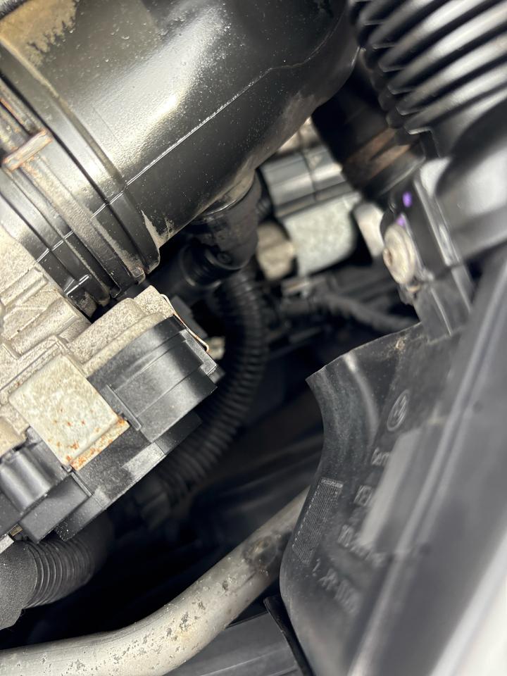 Volkswagen Passat 2.5L S W/Appearance 2012