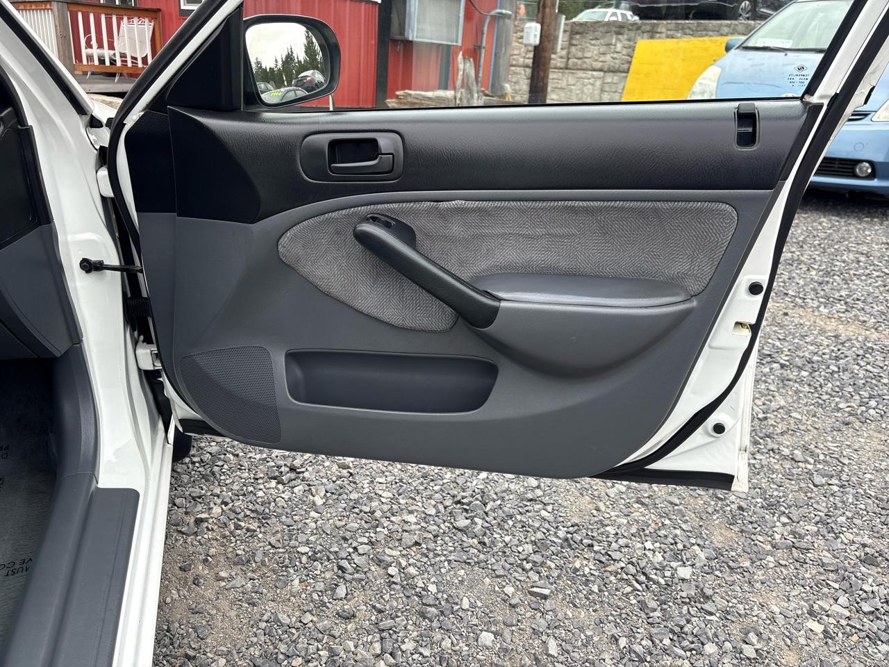 Honda Civic LX sedan 2001