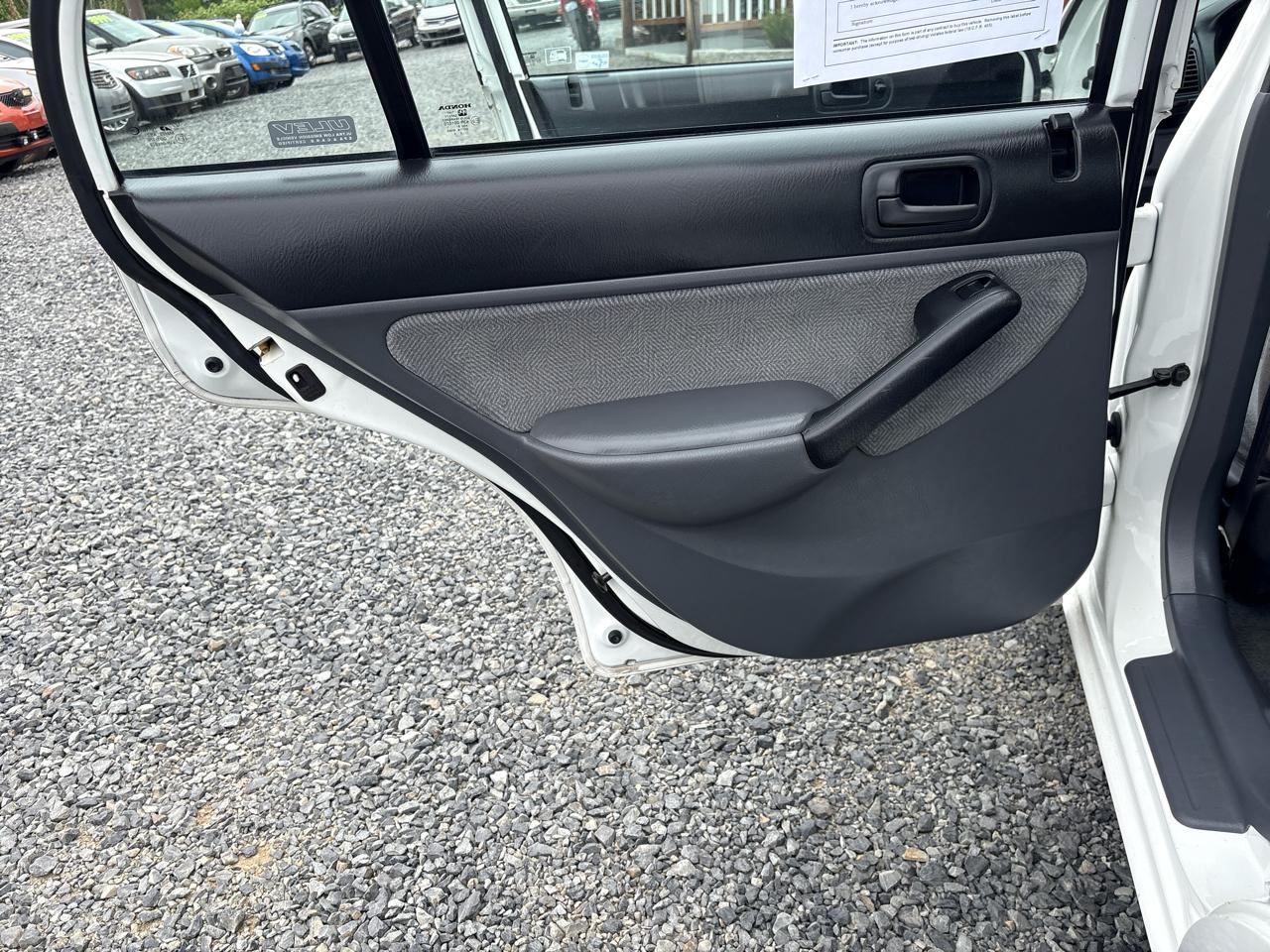Honda Civic LX sedan 2001