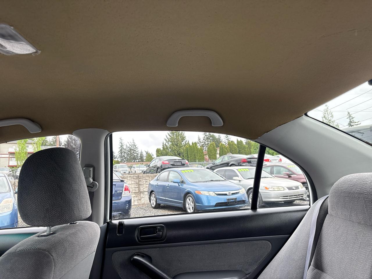 Honda Civic LX sedan 2001
