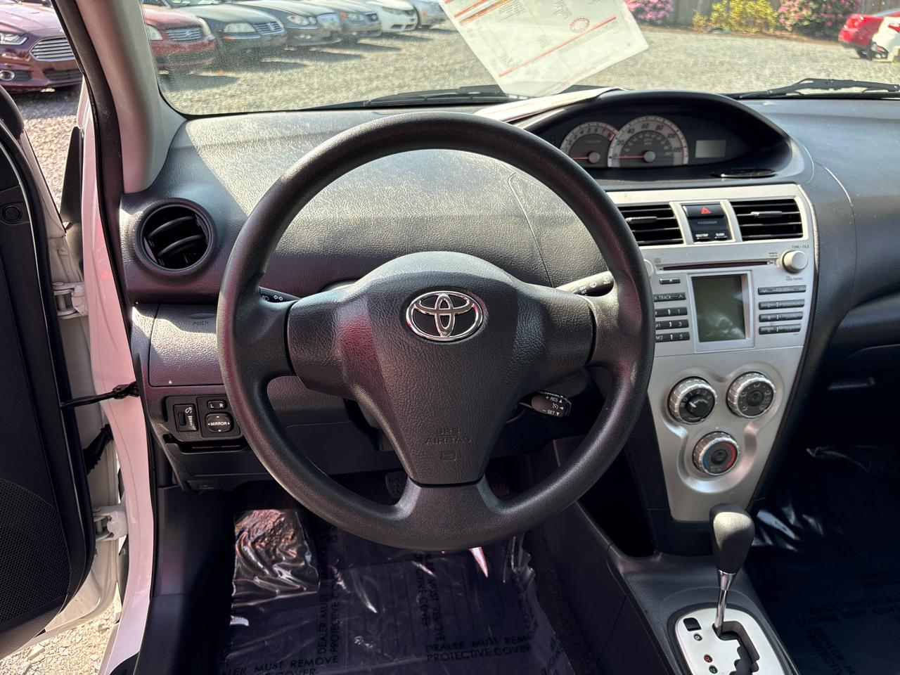 Toyota Yaris Sedan 2008