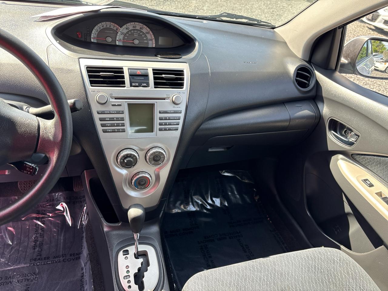 Toyota Yaris Sedan 2008
