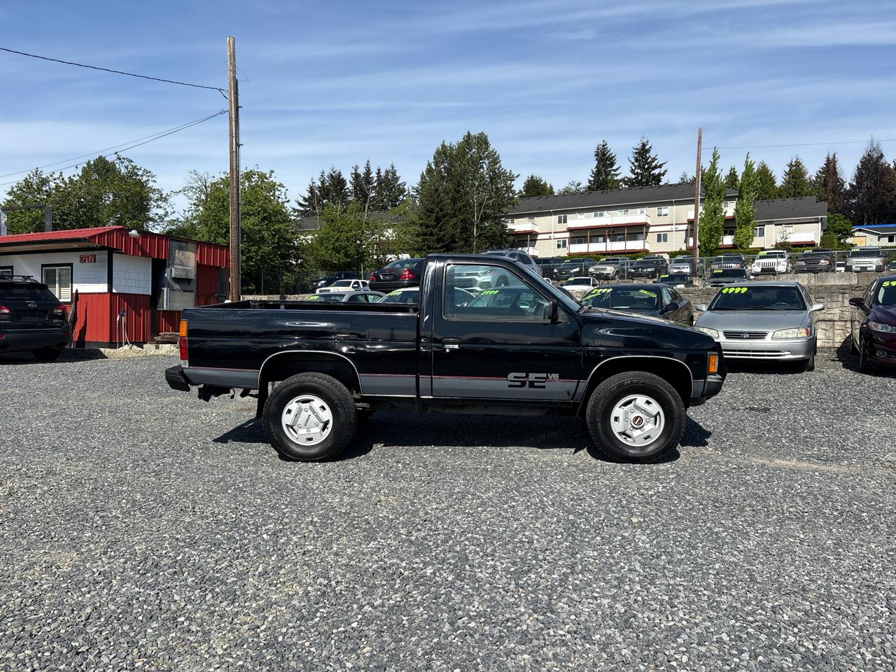 Nissan Pickup E-V6 Reg. Cab 4WD 1988