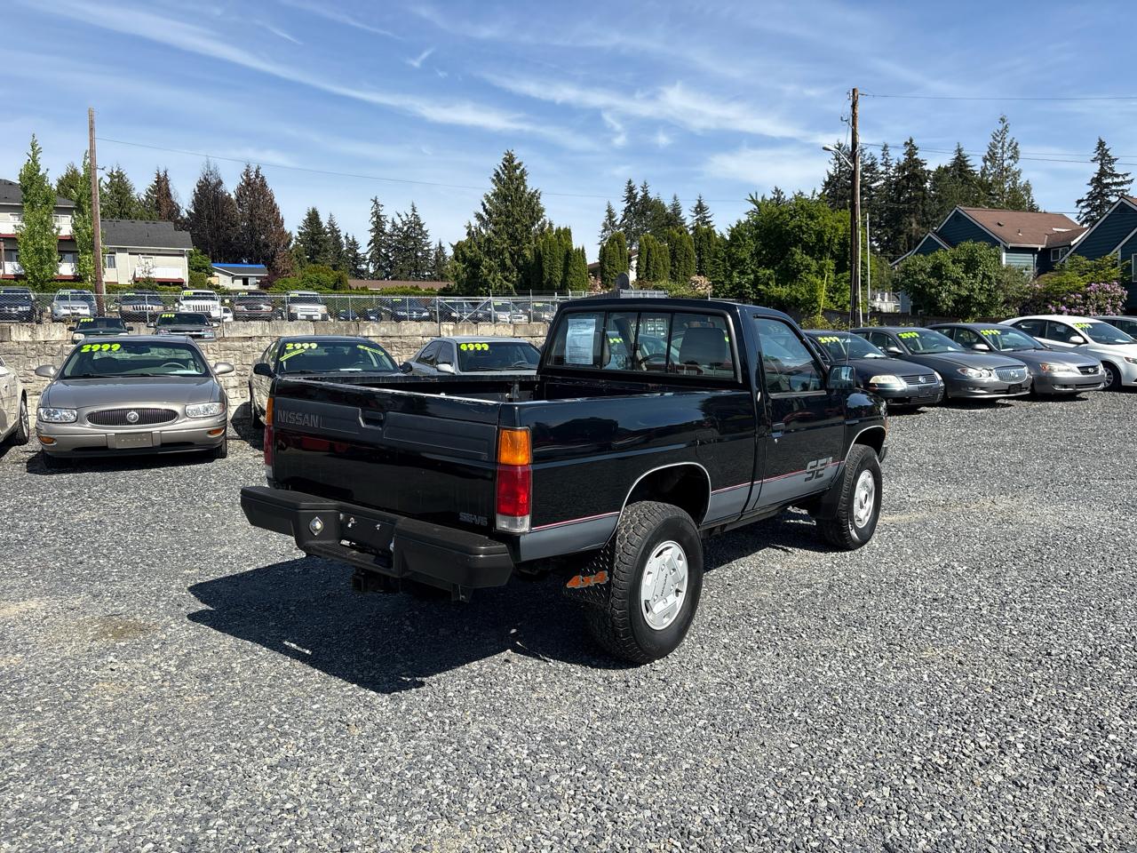 Nissan Pickup E-V6 Reg. Cab 4WD 1988