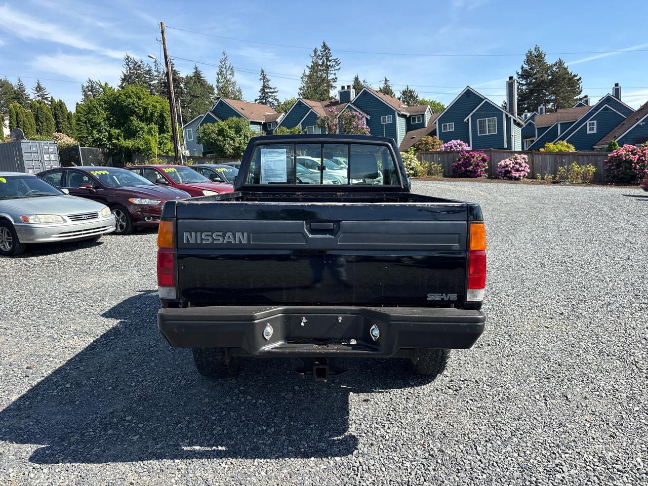 Nissan Pickup E-V6 Reg. Cab 4WD 1988