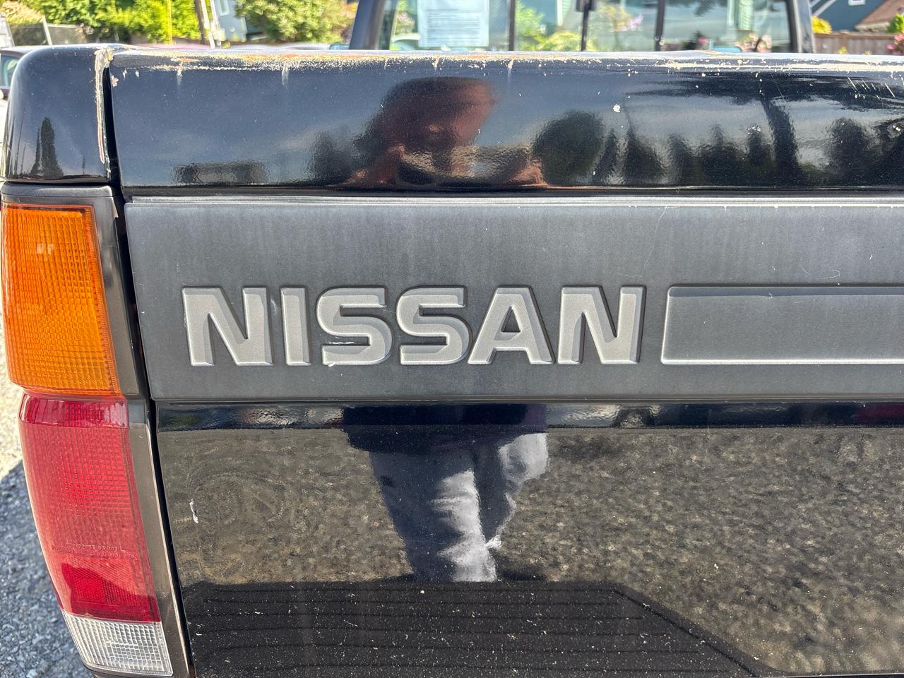 Nissan Pickup E-V6 Reg. Cab 4WD 1988