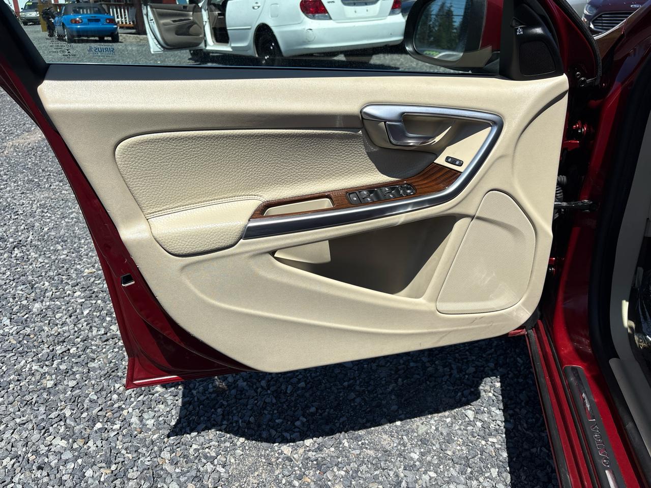 Volvo S40 T5 AWD 2013