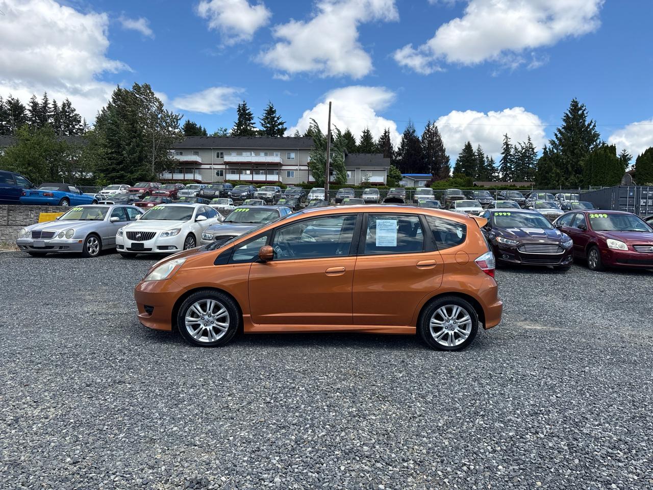 Honda Fit Sport 5-Speed MT 2011