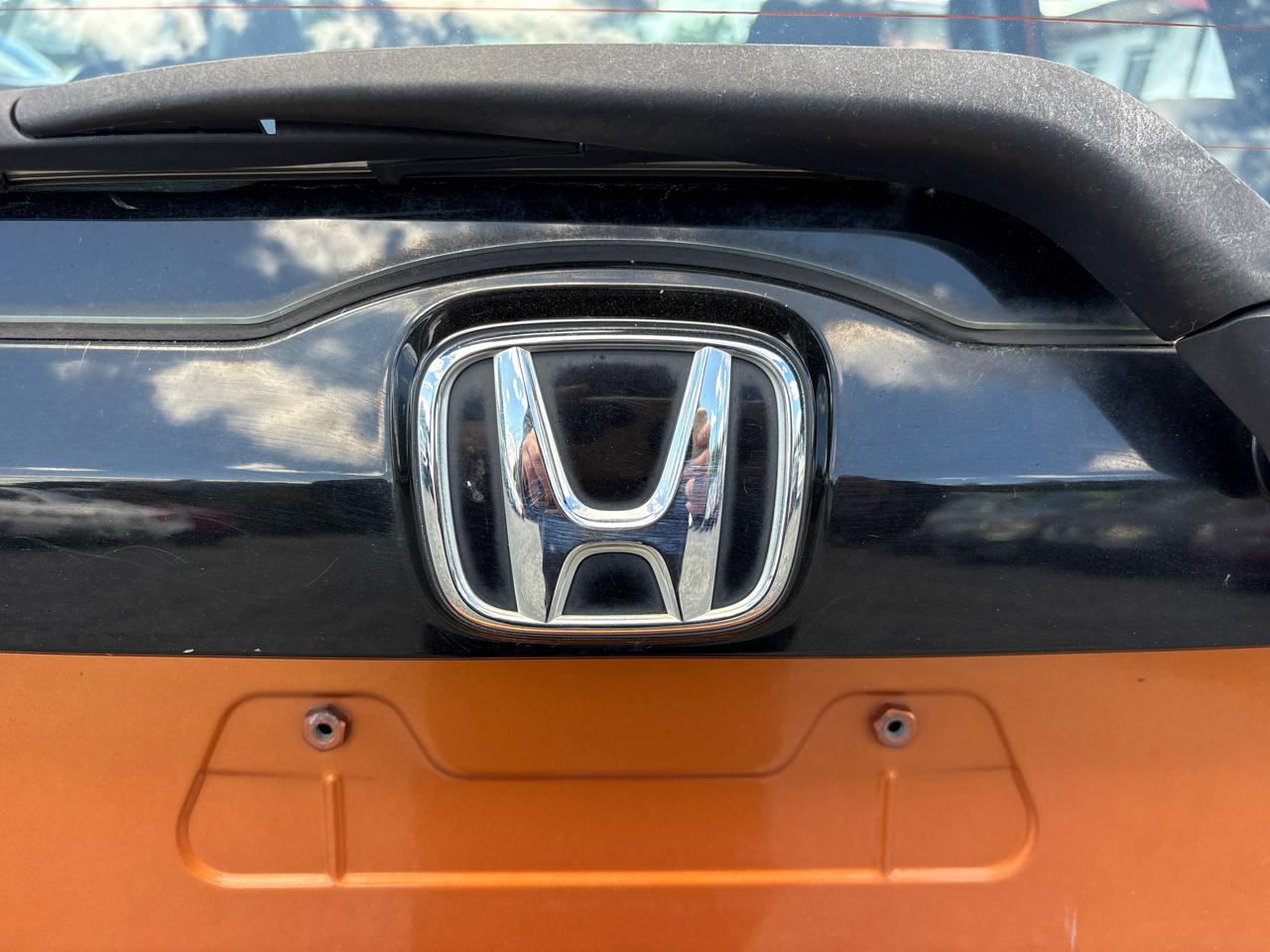 Honda Fit Sport 5-Speed MT 2011