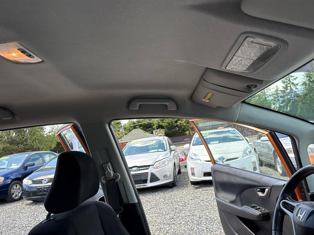 Honda Fit Sport 5-Speed MT 2011