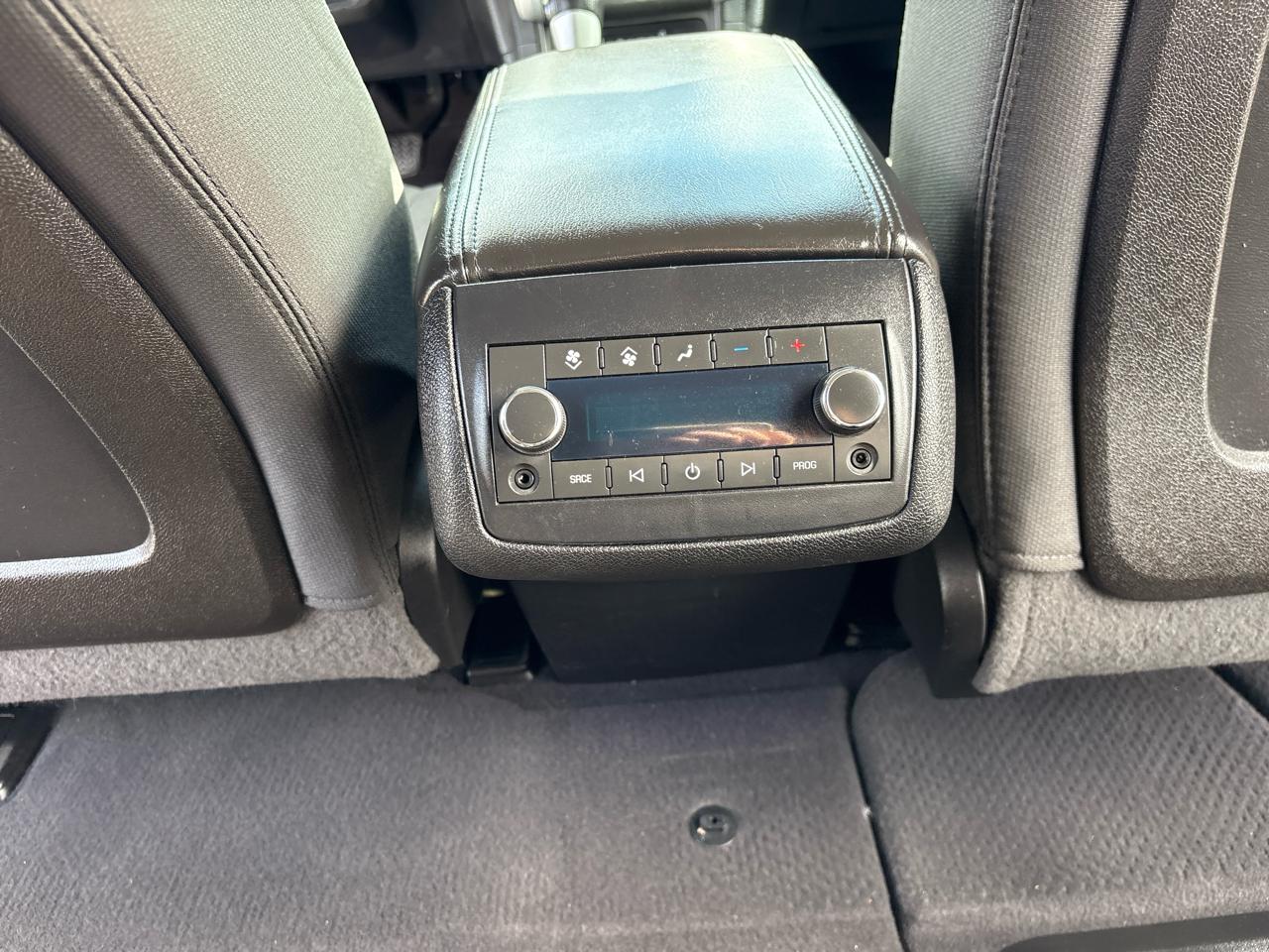 Chevrolet Traverse LT2 AWD 2010