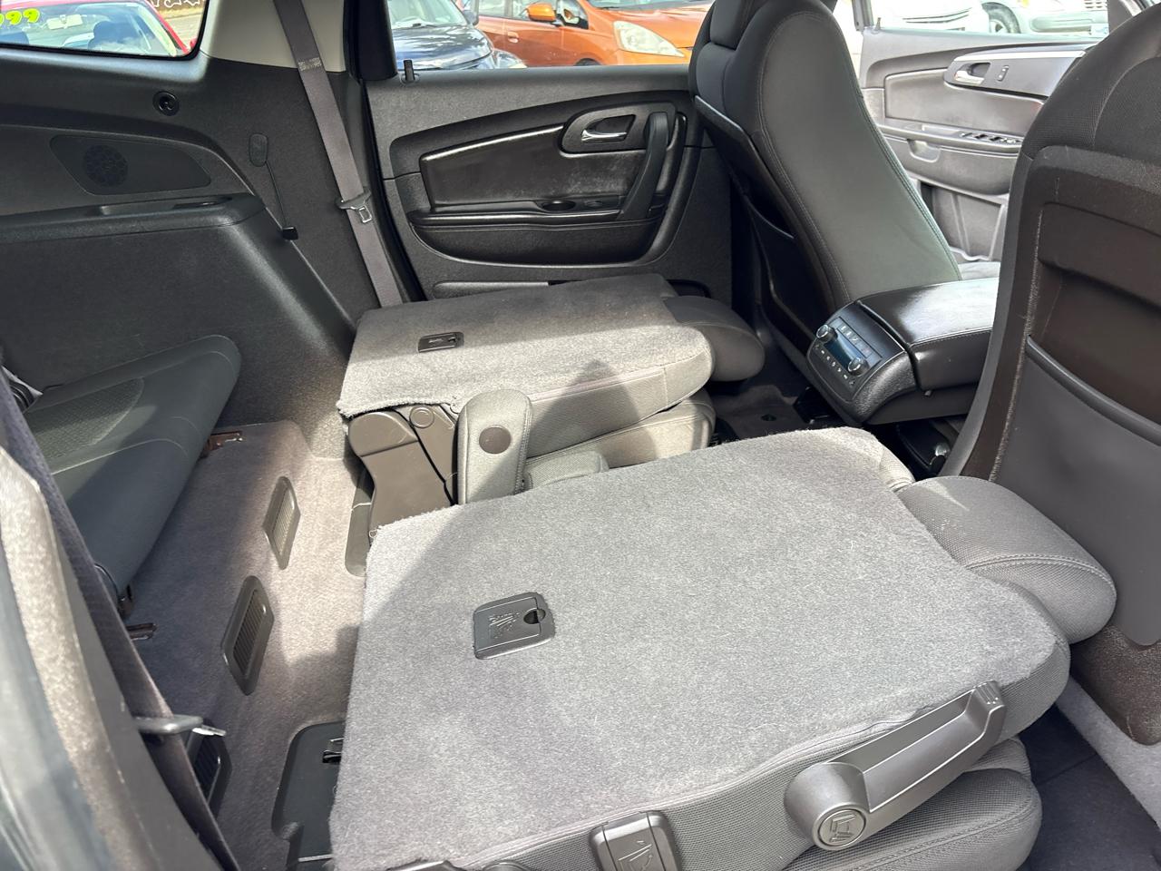 Chevrolet Traverse LT2 AWD 2010