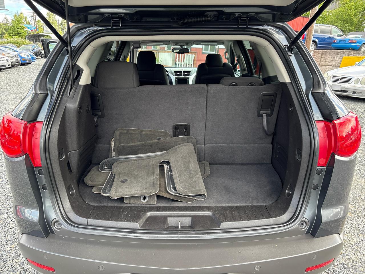 Chevrolet Traverse LT2 AWD 2010