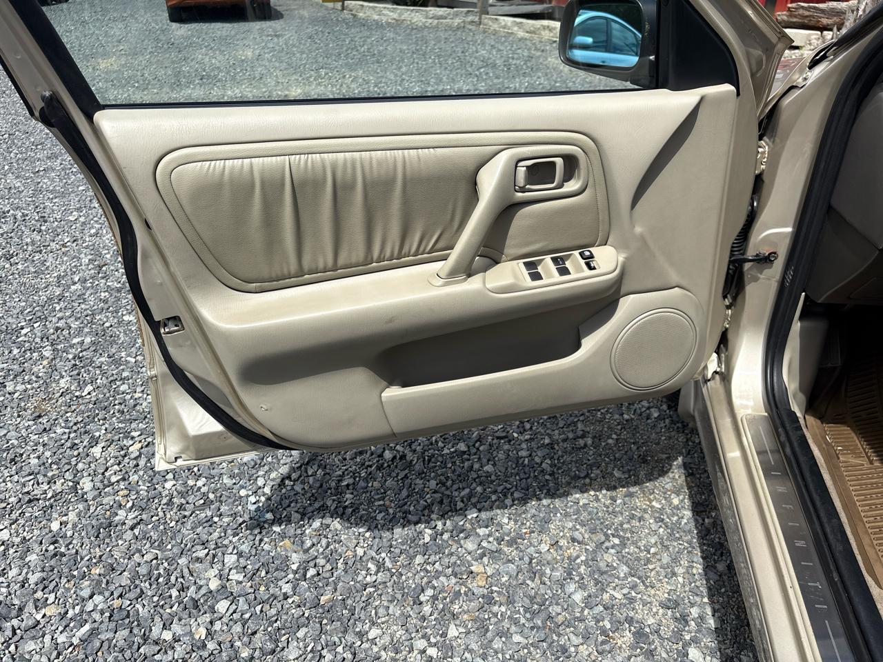 Infiniti G20 Luxury 2002