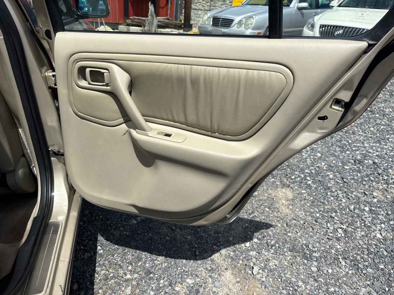 Infiniti G20 Luxury 2002