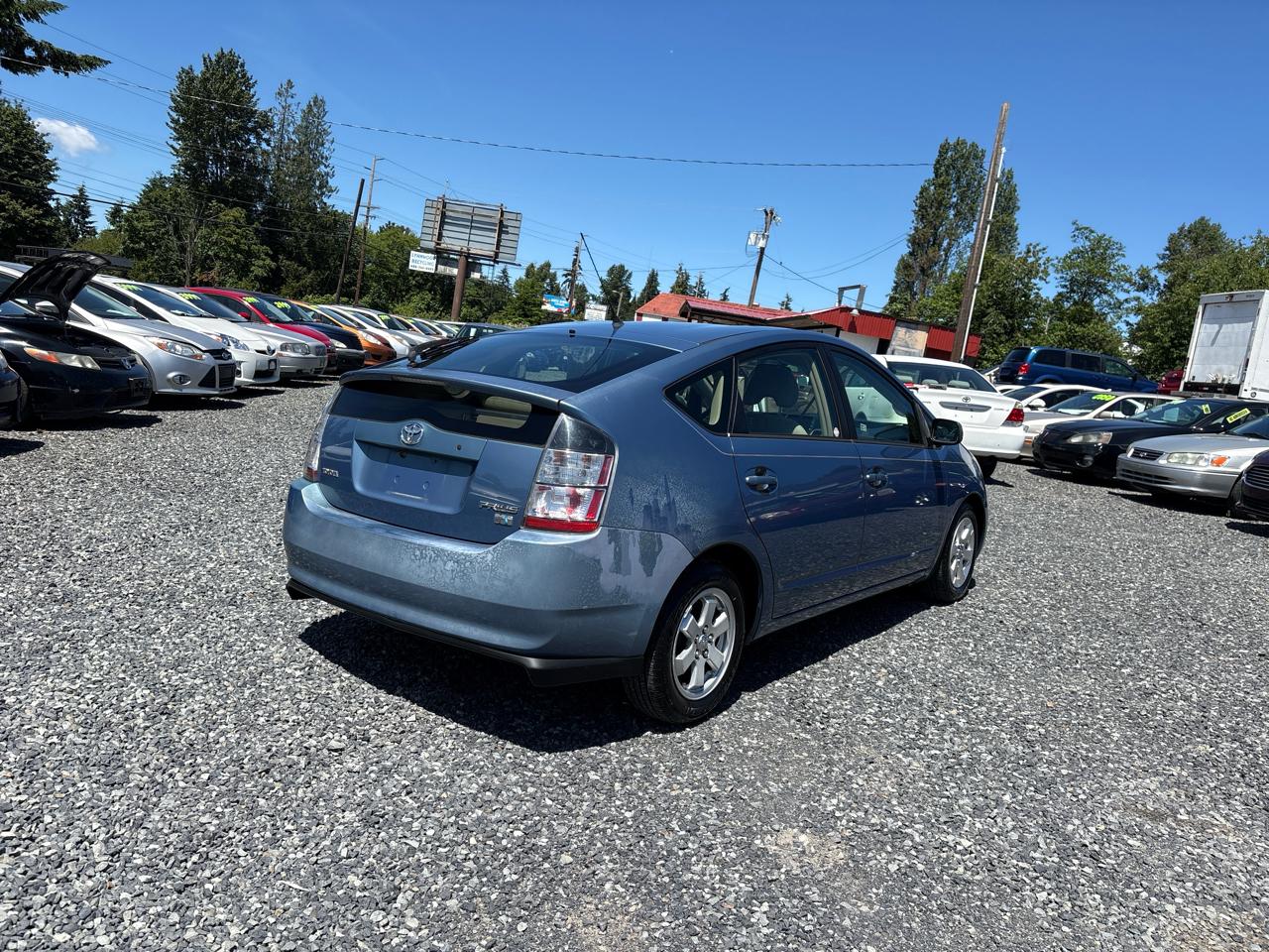 Toyota Prius 4-Door Liftback 2004