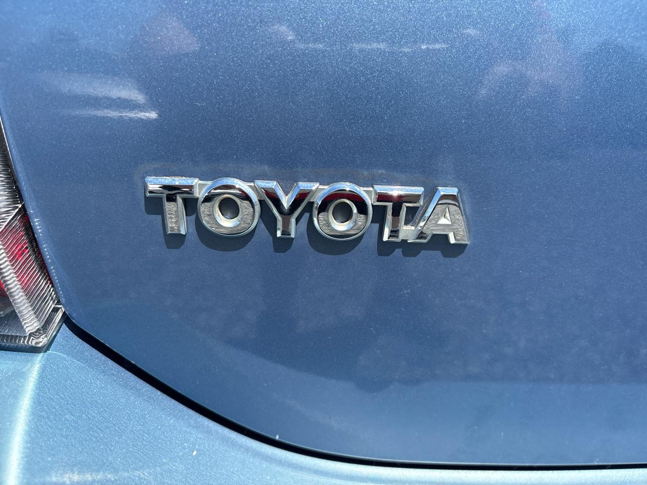 Toyota Prius 4-Door Liftback 2004