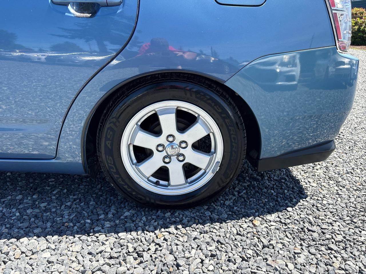 Toyota Prius 4-Door Liftback 2004