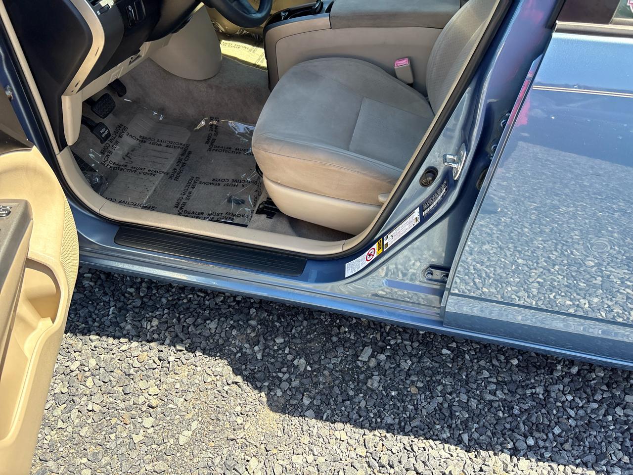 Toyota Prius 4-Door Liftback 2004