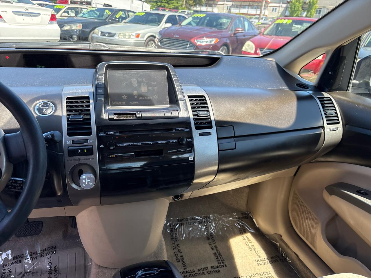 Toyota Prius 4-Door Liftback 2004