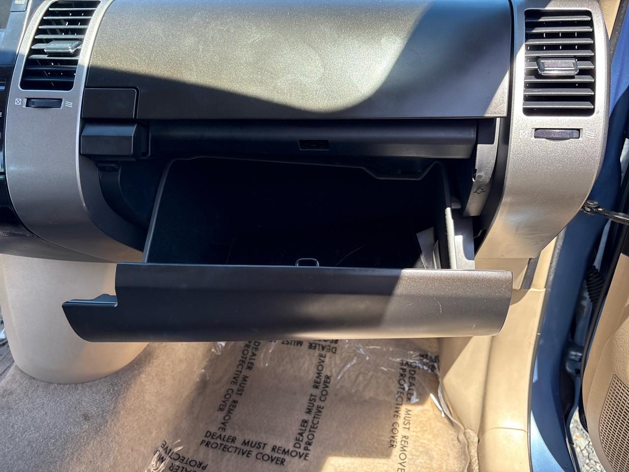 Toyota Prius 4-Door Liftback 2004