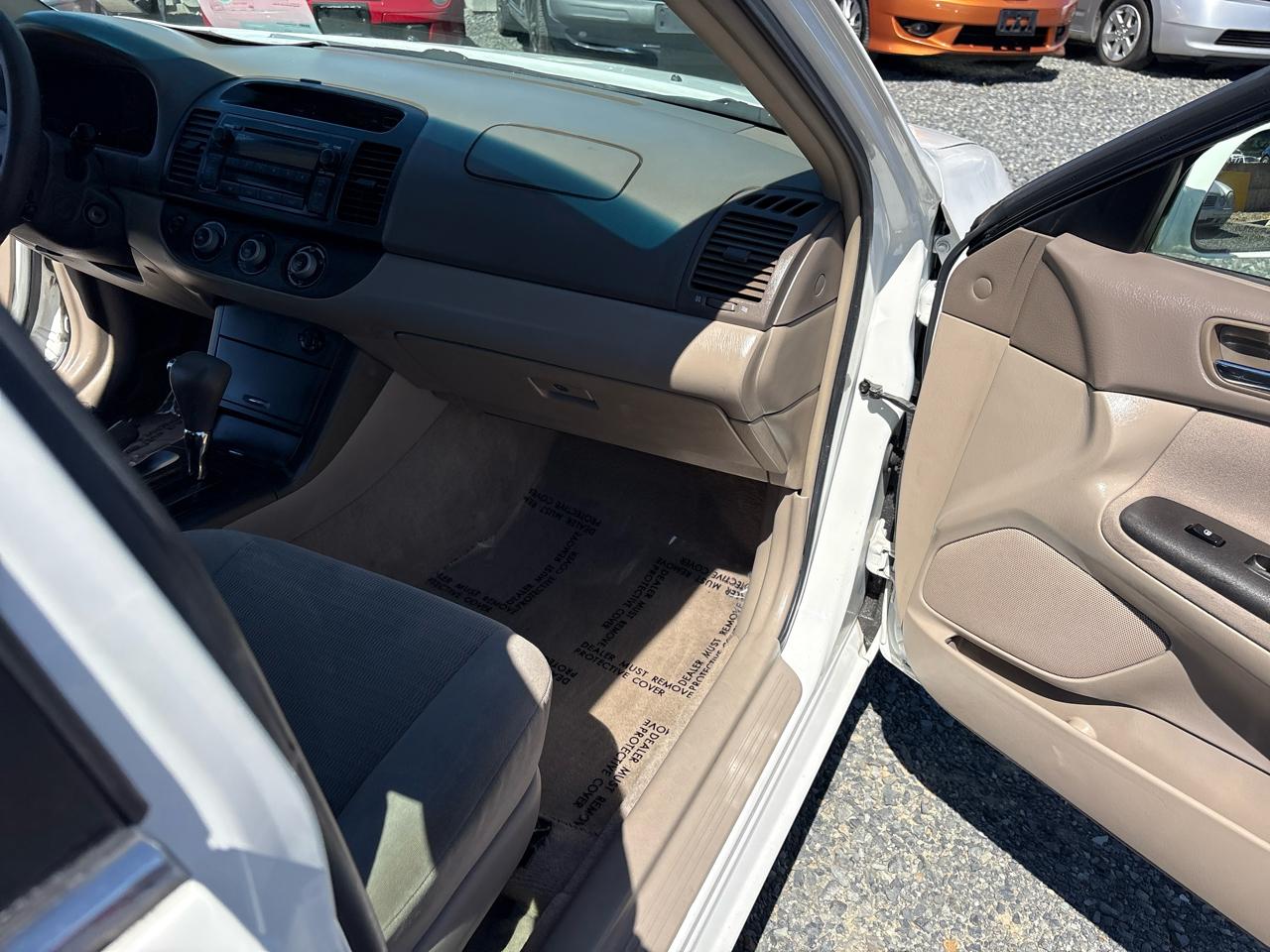 Toyota Camry LE 2005