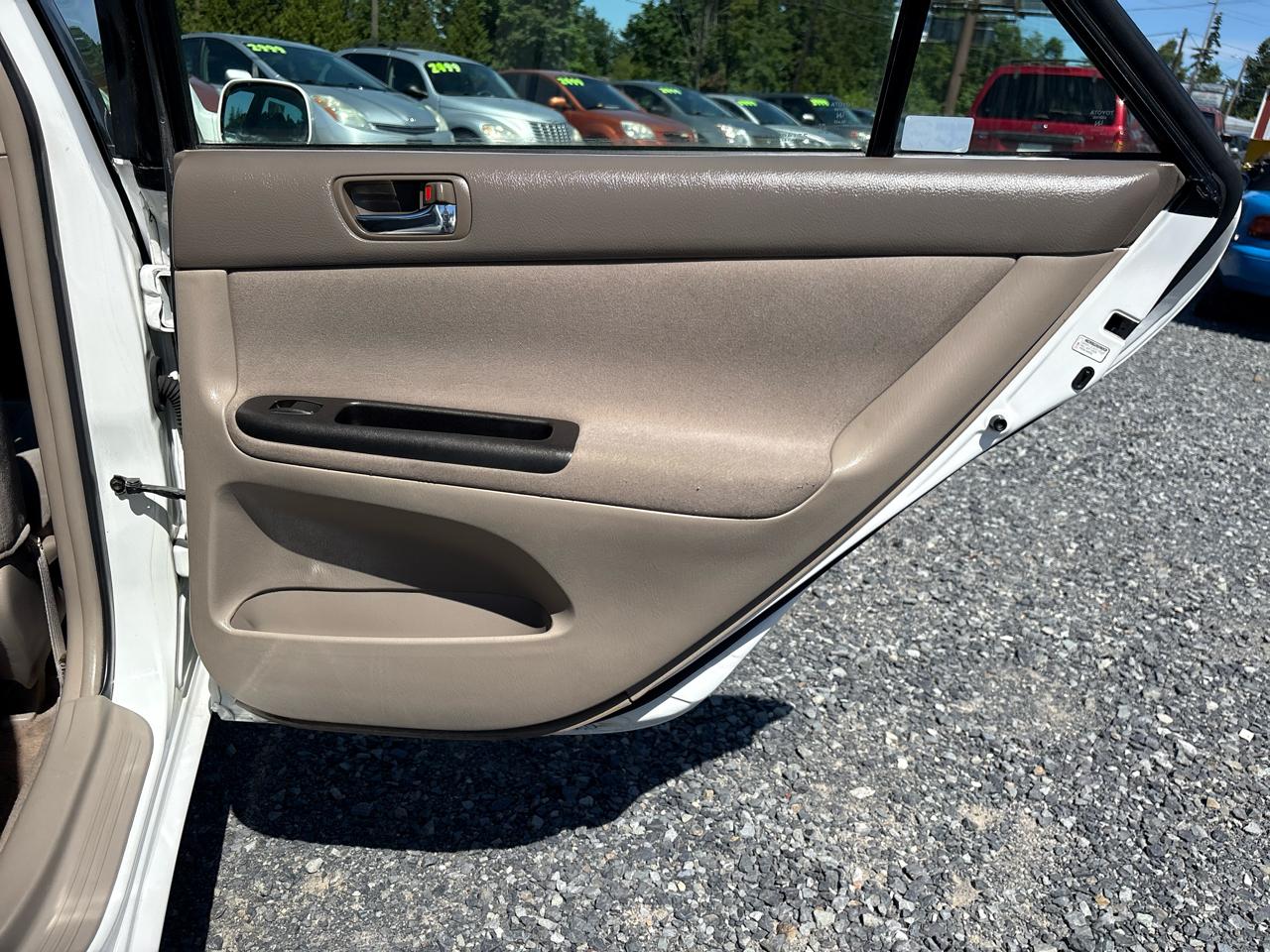 Toyota Camry LE 2005