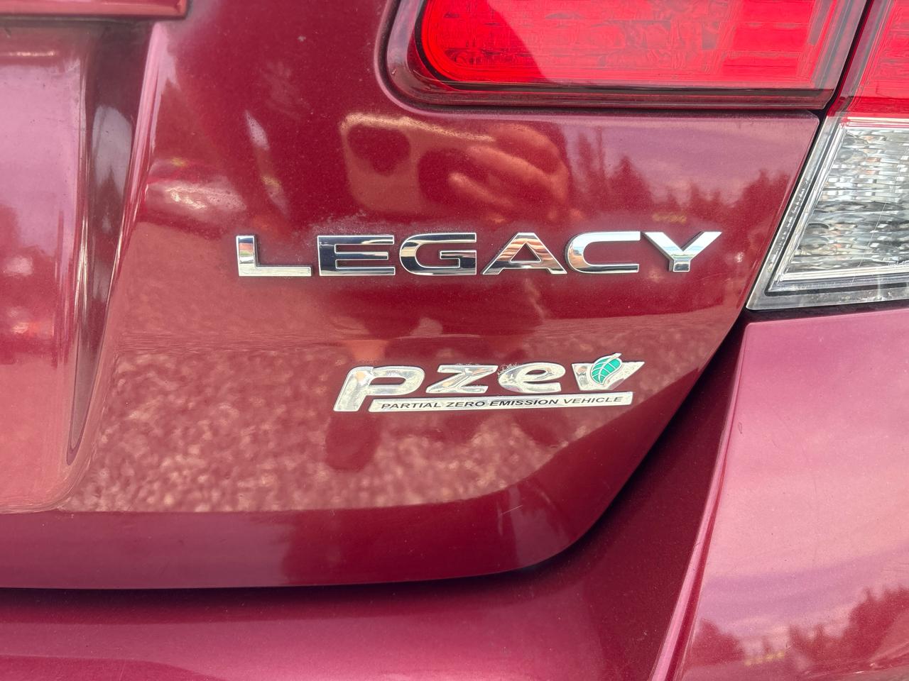 Subaru Legacy 2.5i Premium 2010