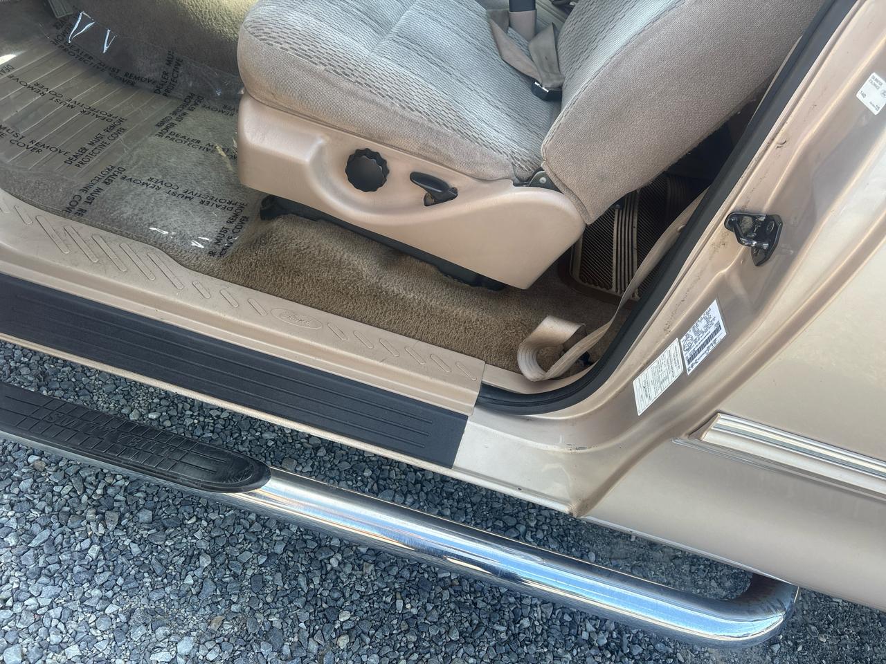 Ford F-150 SuperCab Short Bed 4WD 1997