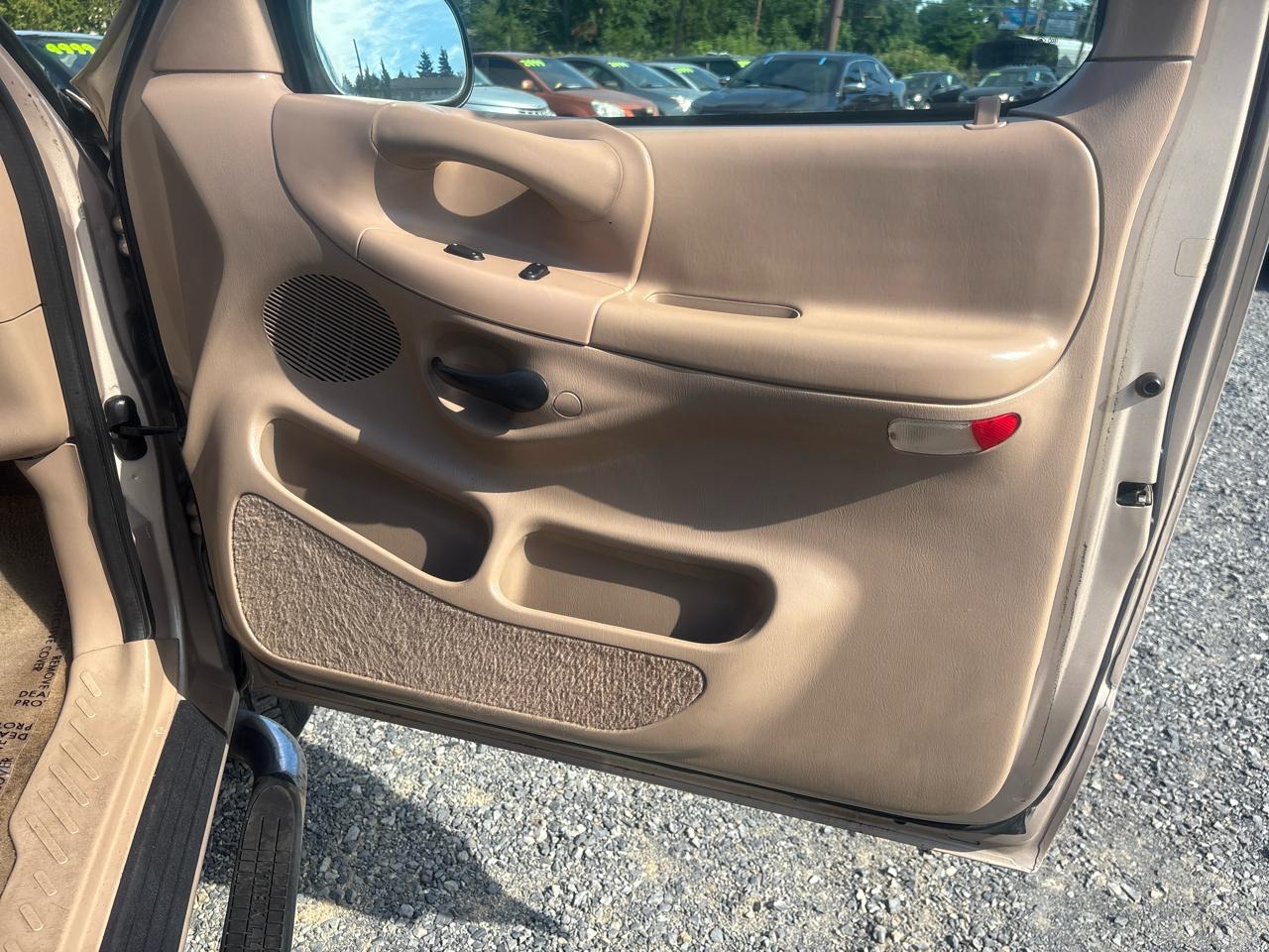 Ford F-150 SuperCab Short Bed 4WD 1997