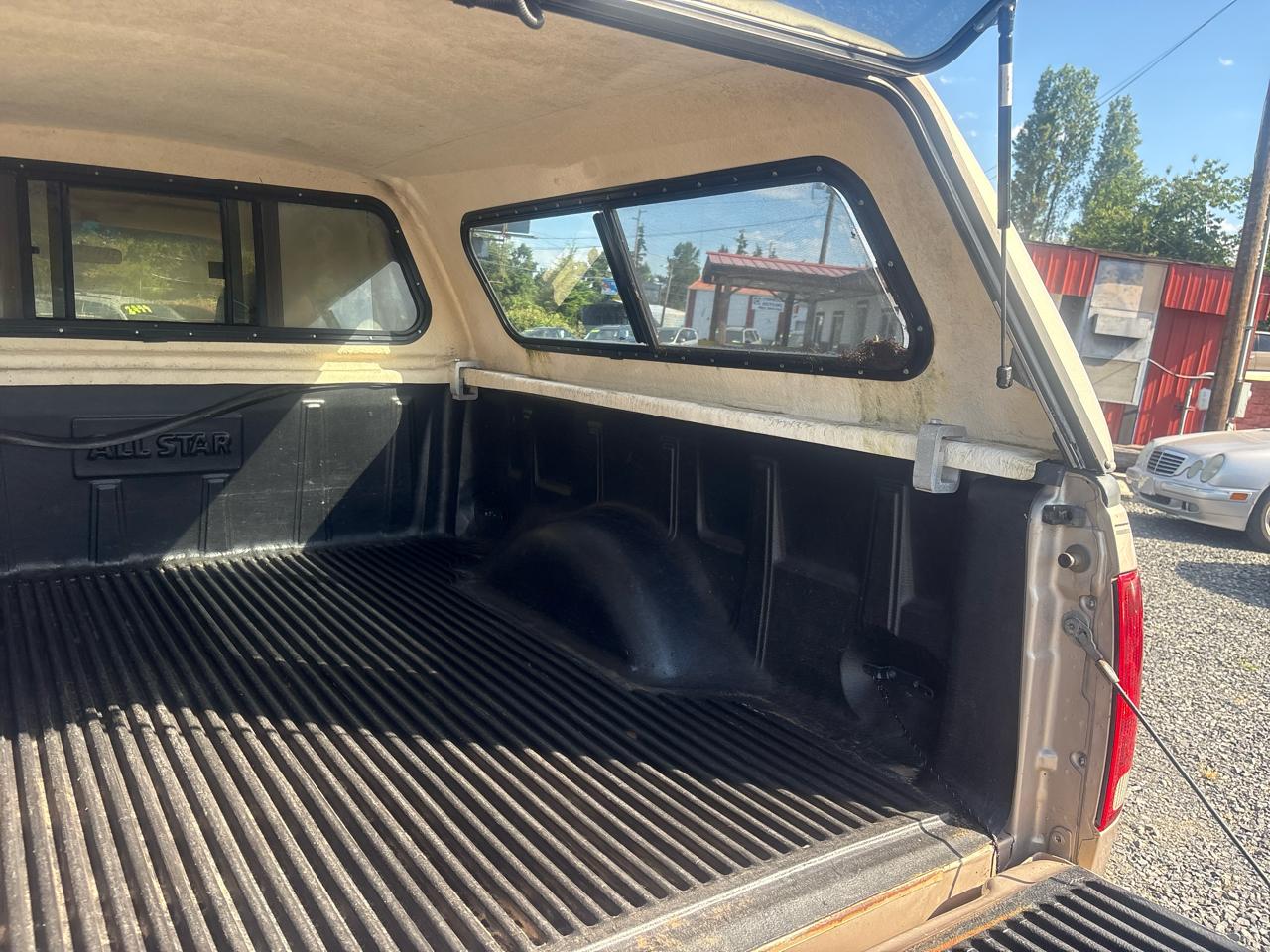 Ford F-150 SuperCab Short Bed 4WD 1997