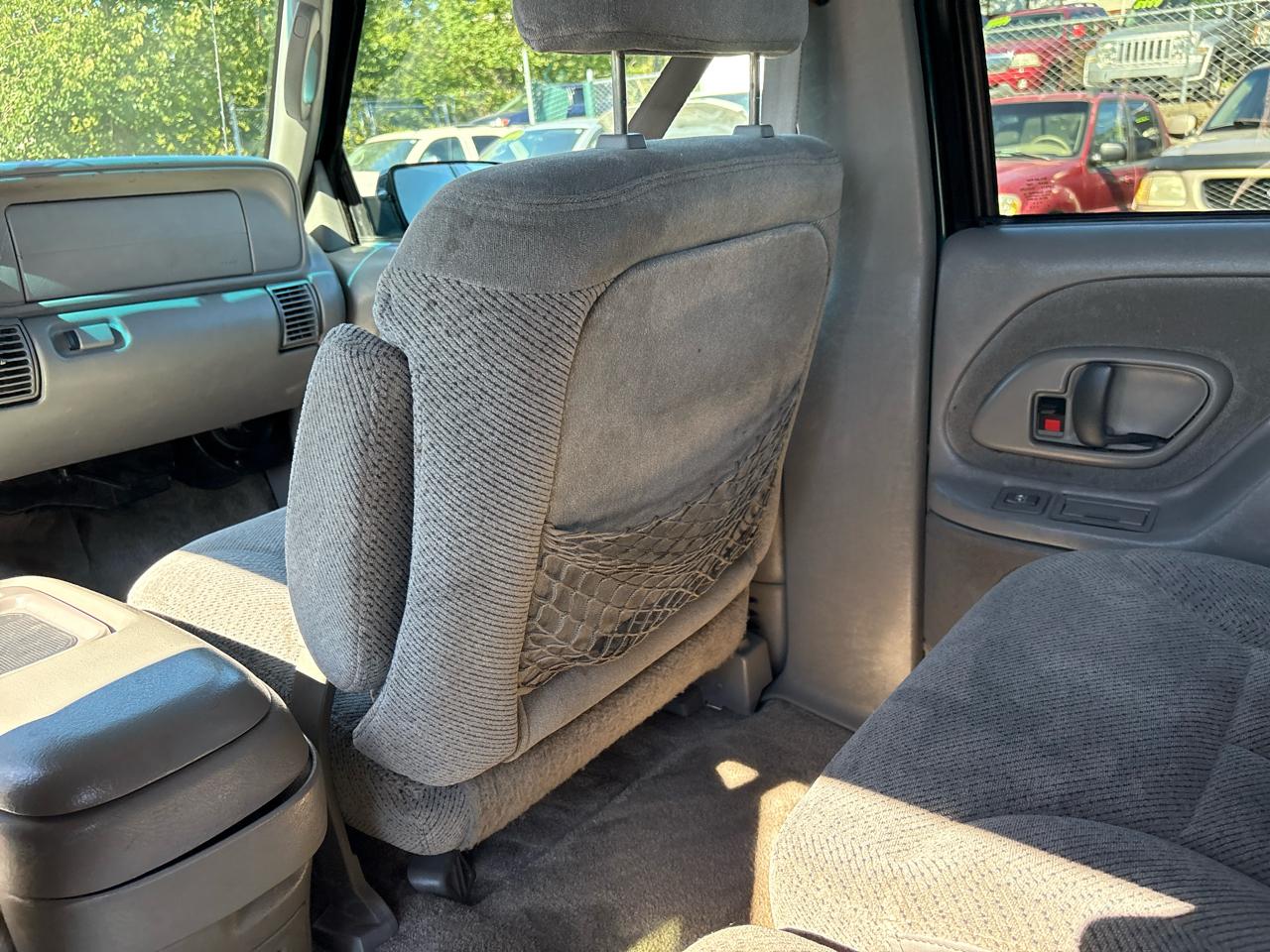 Chevrolet Suburban K1500 4WD 1997